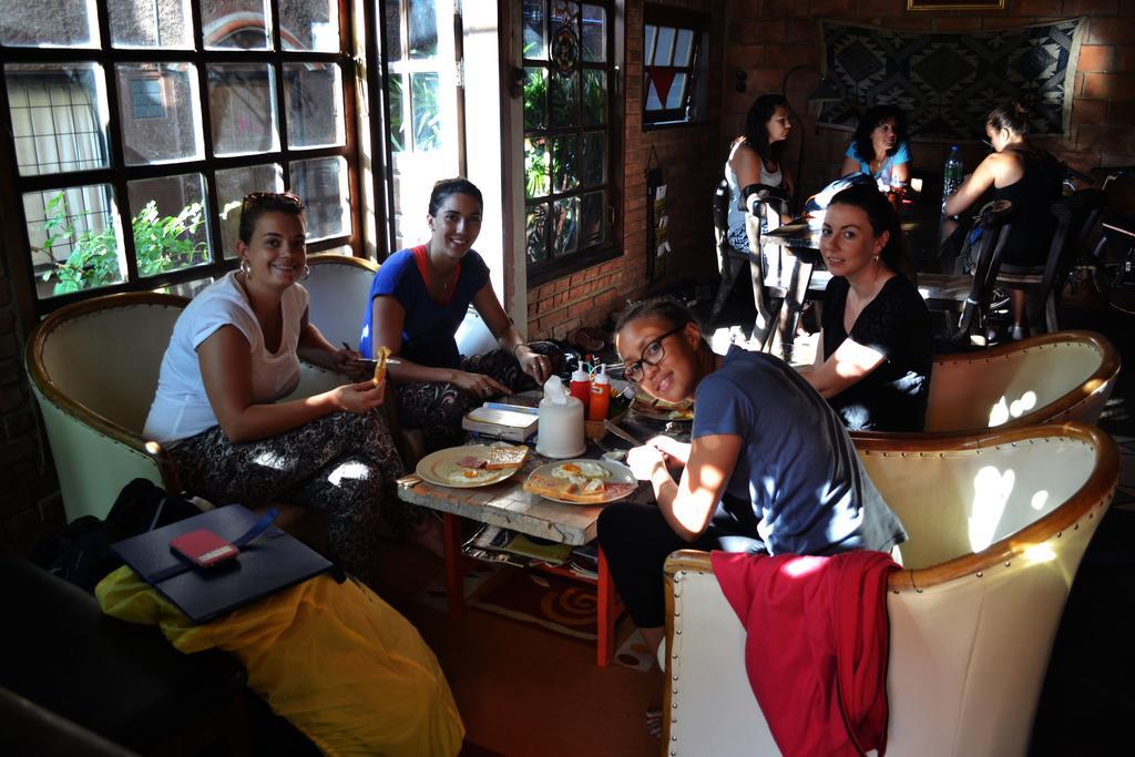 Brickhouse Ayutthaya Guesthouse Est 1986 Eksteriør billede