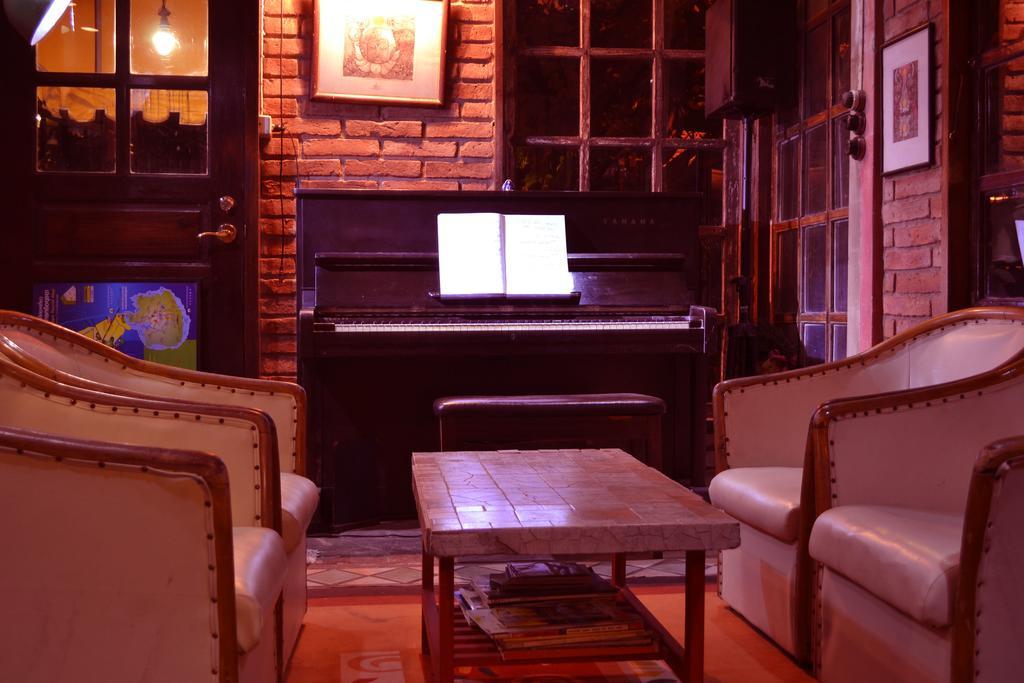 Brickhouse Ayutthaya Guesthouse Est 1986 Eksteriør billede